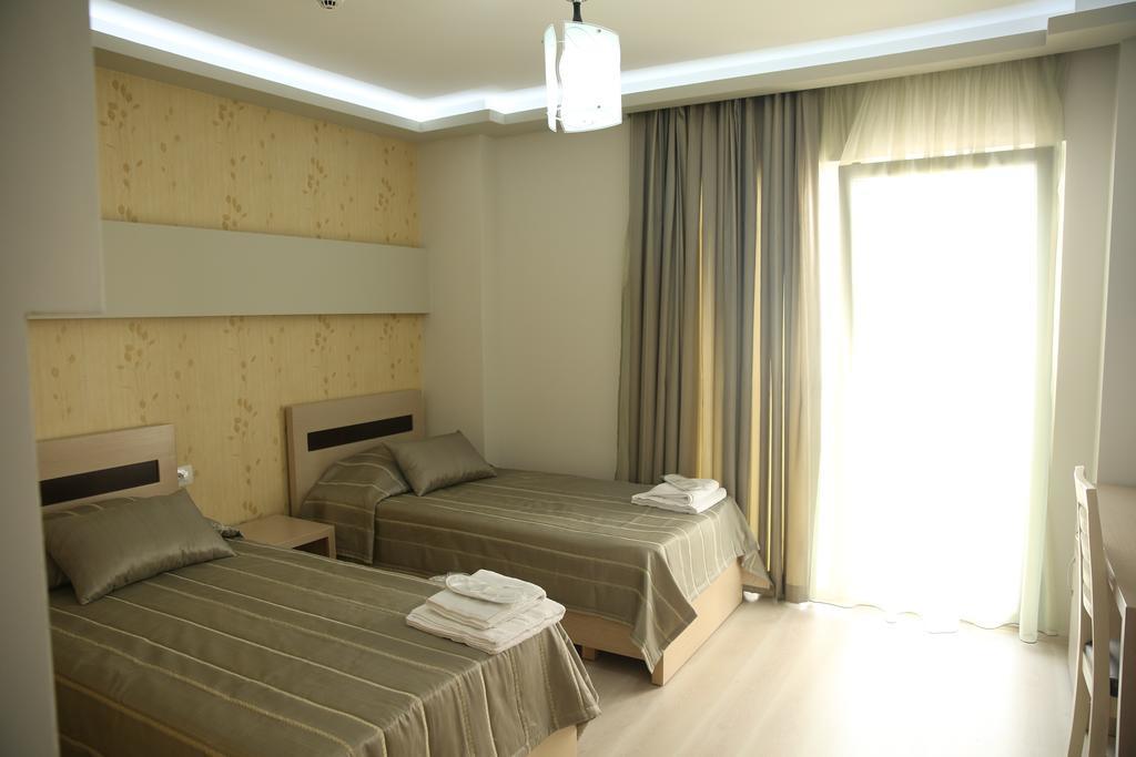 Hotel Pogradeci Стая снимка