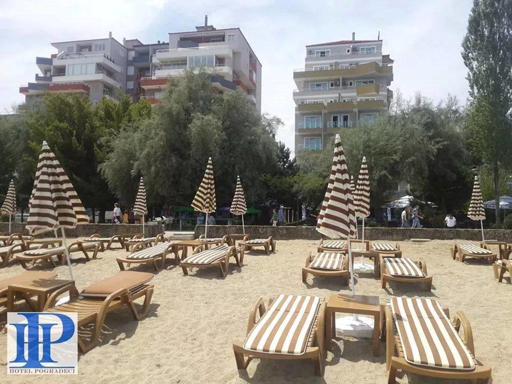 Hotel Pogradeci Екстериор снимка