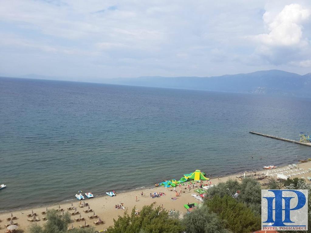 Hotel Pogradeci Стая снимка