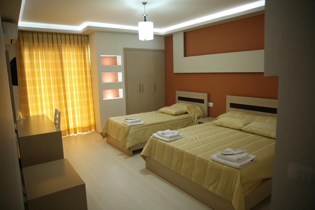 Hotel Pogradeci Стая снимка
