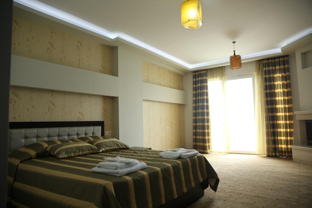 Hotel Pogradeci Стая снимка