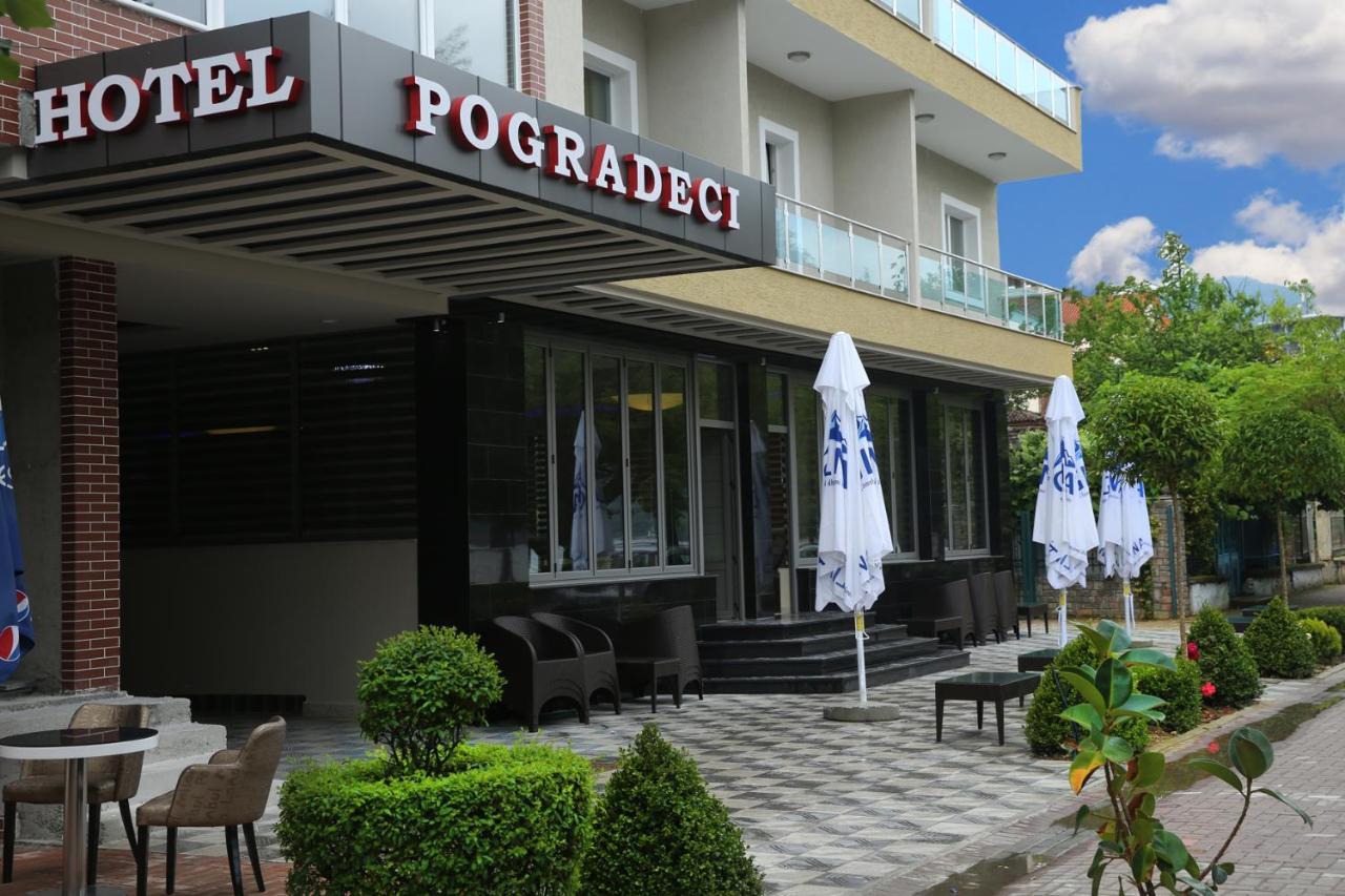Hotel Pogradeci Екстериор снимка