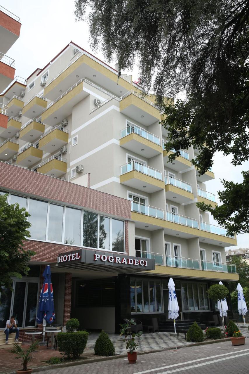 Hotel Pogradeci Екстериор снимка